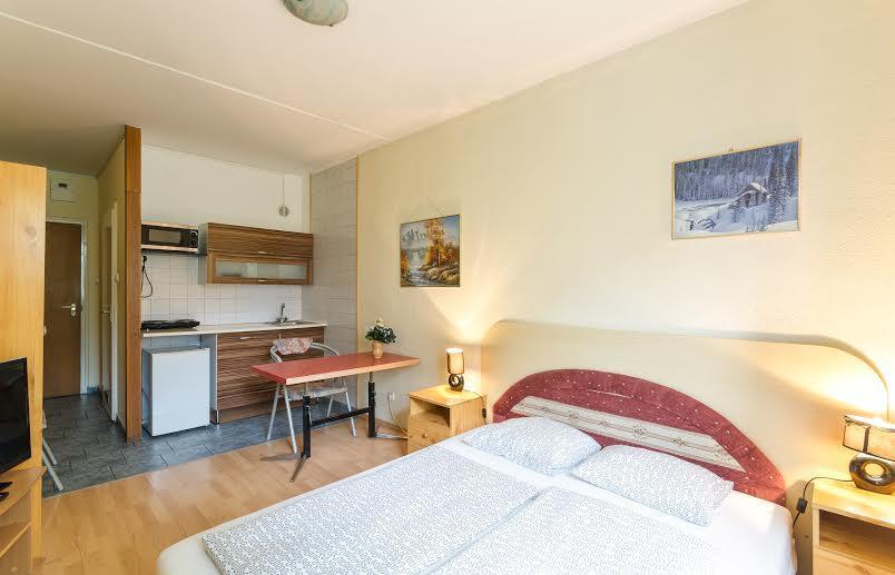 Young Center Budapest Extérieur photo